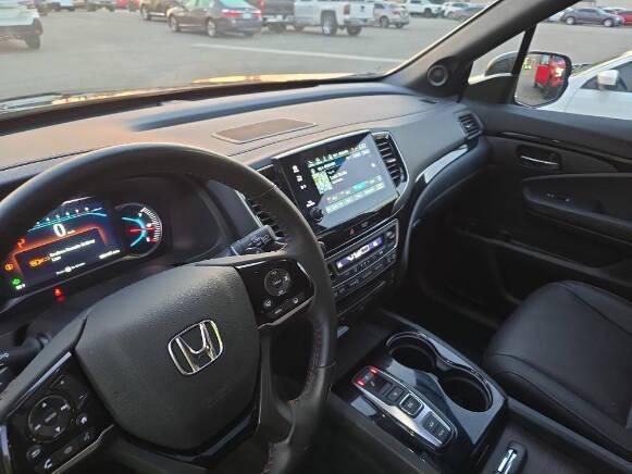 used 2022 Honda Pilot car, priced at $41,900