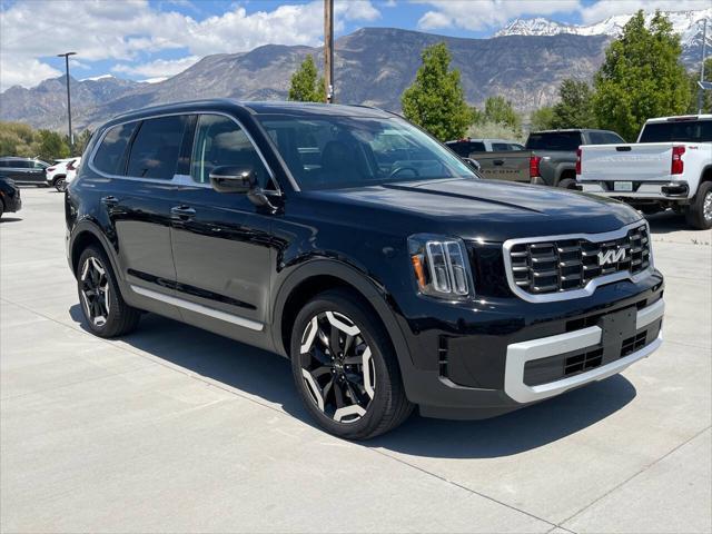 used 2025 Kia Telluride car, priced at $42,900