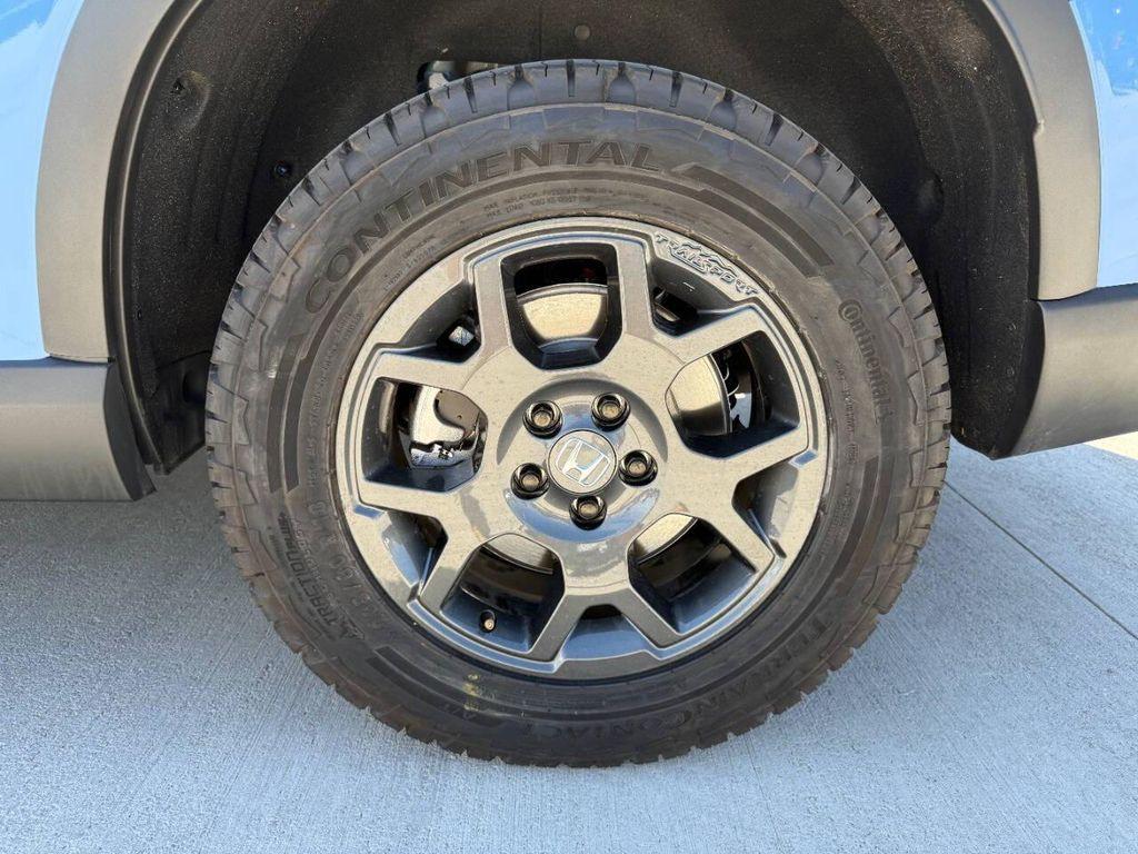 used 2025 Honda Pilot car, priced at $44,995