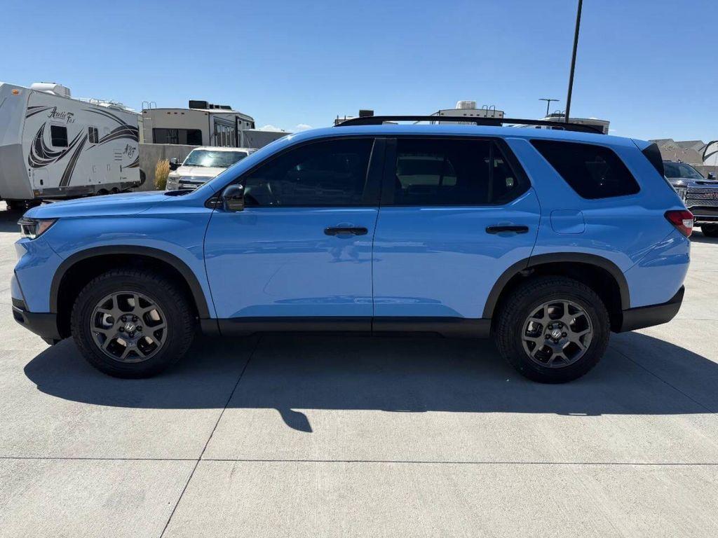 used 2025 Honda Pilot car, priced at $44,995
