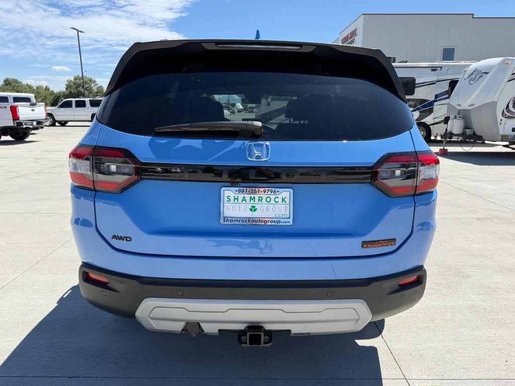 used 2025 Honda Pilot car, priced at $44,995