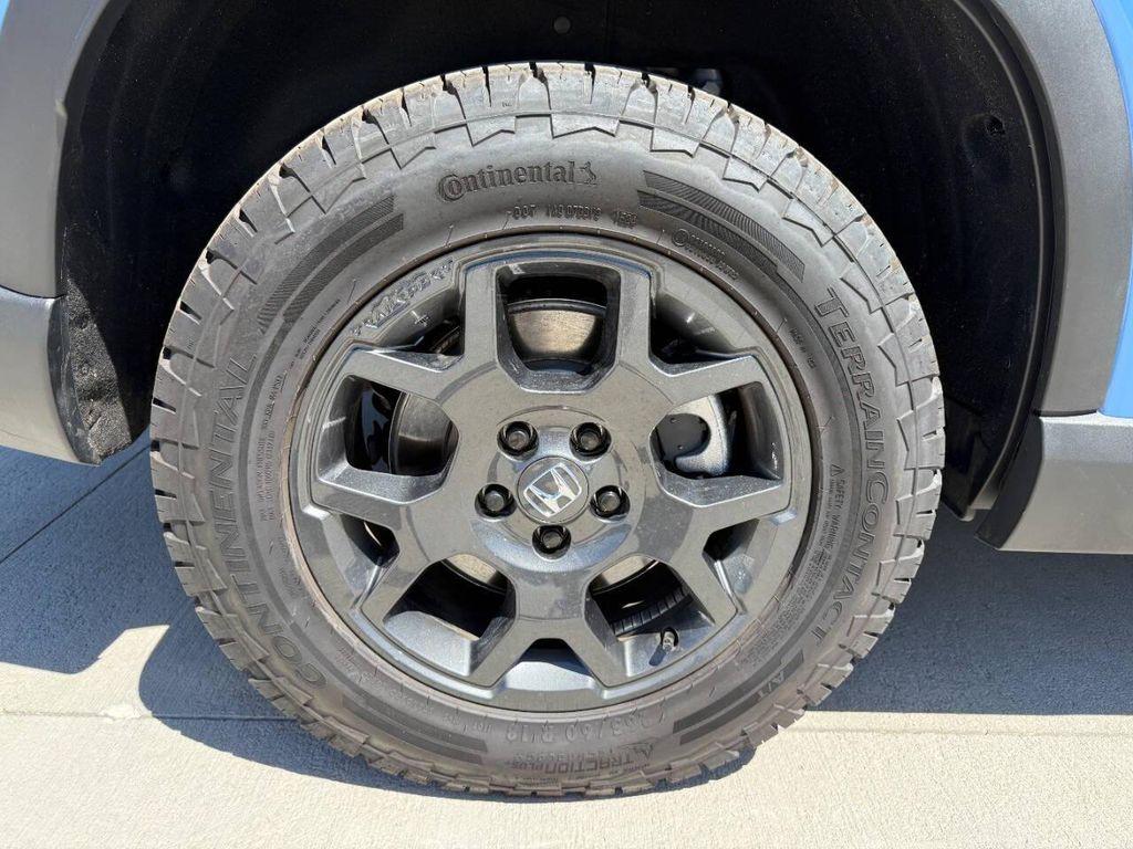 used 2025 Honda Pilot car, priced at $44,995