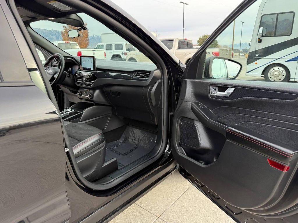 used 2025 Ford Escape car, priced at $26,900