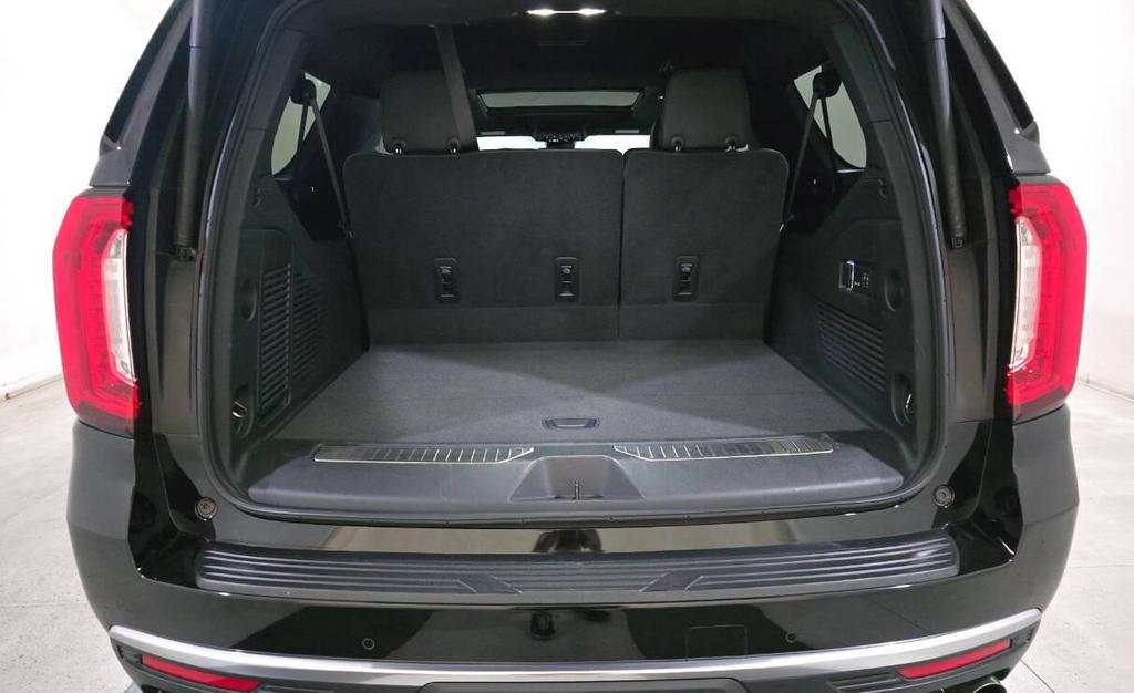 used 2024 GMC Yukon XL car, priced at $75,995