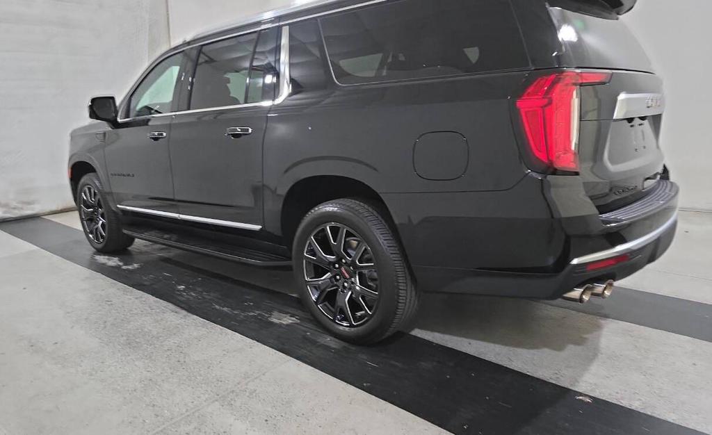 used 2024 GMC Yukon XL car, priced at $75,995