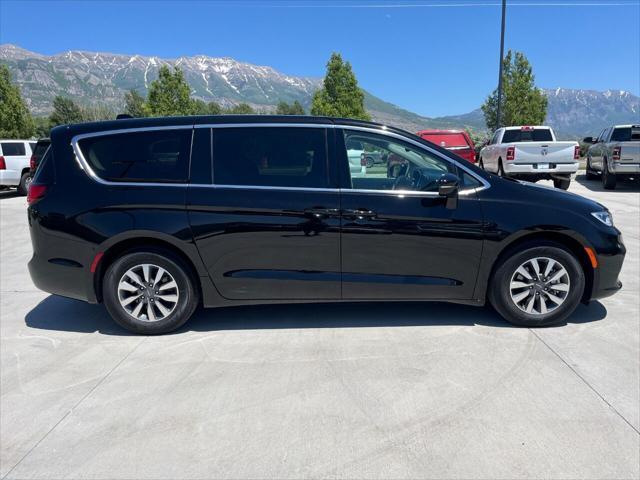 used 2024 Chrysler Pacifica Hybrid car, priced at $39,900