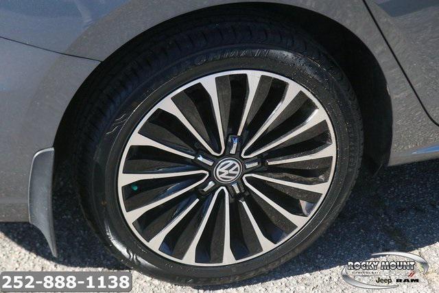 used 2022 Volkswagen Passat car, priced at $20,700