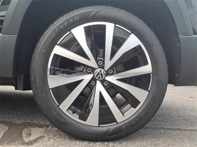 used 2022 Volkswagen Taos car, priced at $20,999