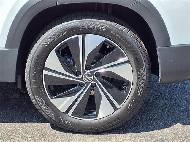 new 2025 Volkswagen Taos car, priced at $32,577