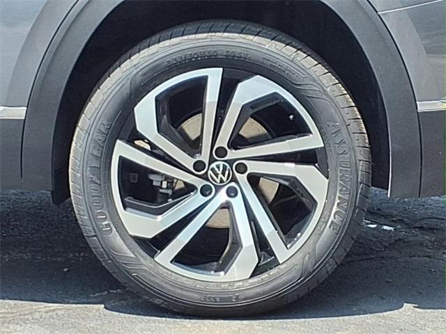 used 2022 Volkswagen Atlas car, priced at $32,420
