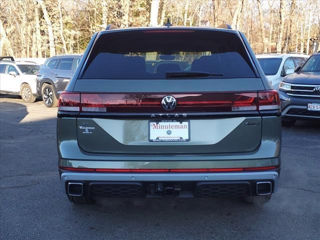 new 2025 Volkswagen Atlas car, priced at $49,356