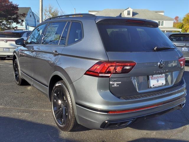 new 2024 Volkswagen Tiguan car, priced at $39,014