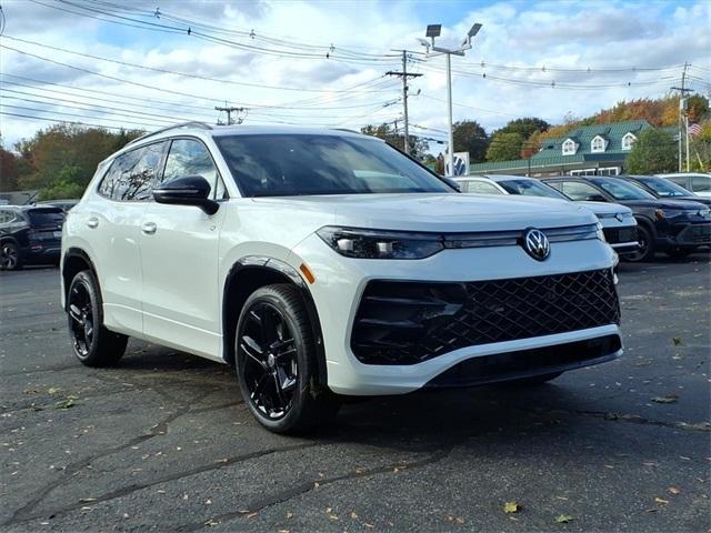 new 2025 Volkswagen Tiguan car, priced at $36,920