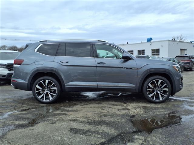new 2025 Volkswagen Atlas car, priced at $52,180