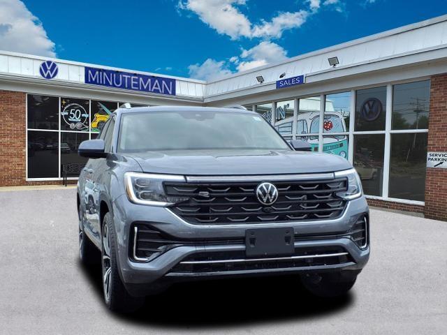 new 2025 Volkswagen Atlas car, priced at $52,180