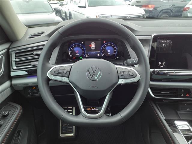 new 2024 Volkswagen Atlas car, priced at $55,686