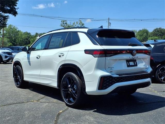 new 2025 Volkswagen Tiguan car, priced at $37,259