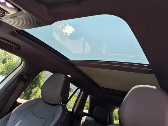new 2025 Volkswagen Tiguan car, priced at $37,259