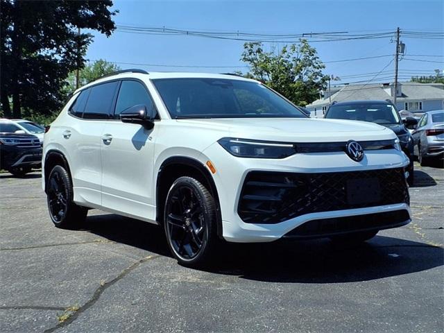 new 2025 Volkswagen Tiguan car, priced at $37,259