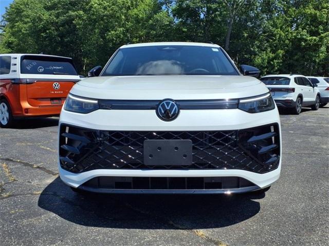 new 2025 Volkswagen Tiguan car, priced at $37,259