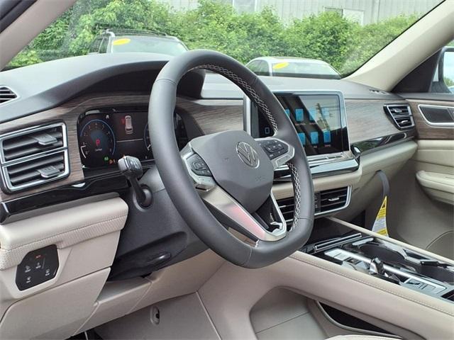 new 2025 Volkswagen Atlas car, priced at $47,000