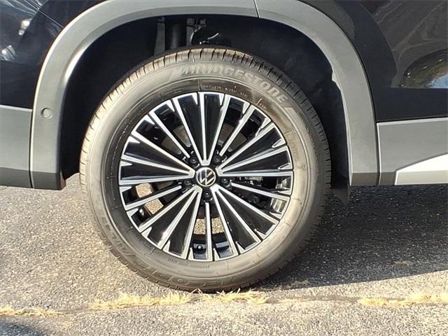 new 2025 Volkswagen Tiguan car, priced at $30,785