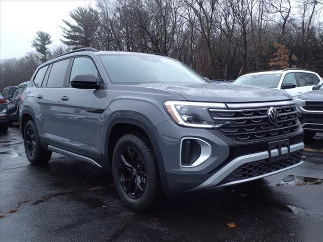 new 2025 Volkswagen Atlas car, priced at $49,811