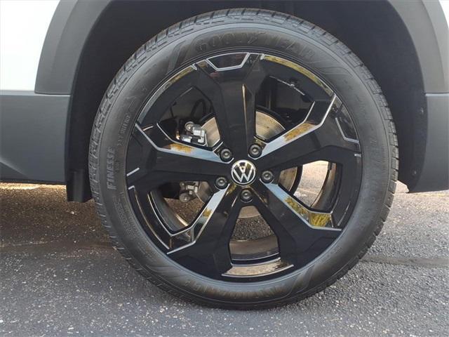 new 2025 Volkswagen Taos car, priced at $31,509