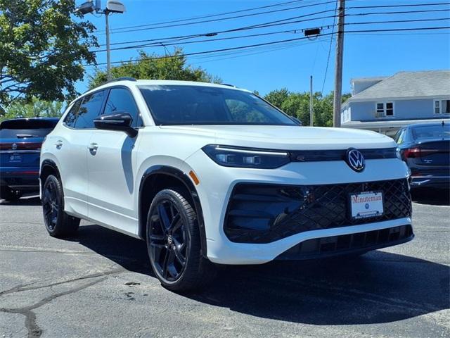 new 2025 Volkswagen Tiguan car, priced at $38,504