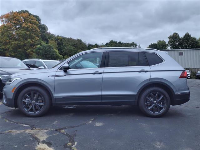 new 2024 Volkswagen Tiguan car, priced at $37,041