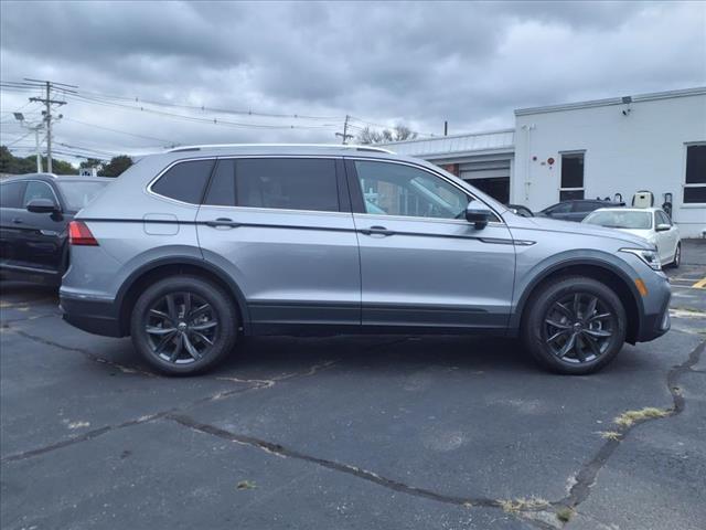 new 2024 Volkswagen Tiguan car, priced at $37,041