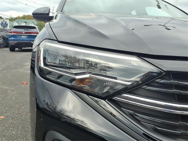 used 2023 Volkswagen Jetta car, priced at $20,286