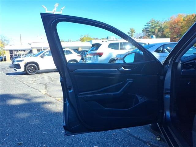used 2023 Volkswagen Jetta car, priced at $21,999