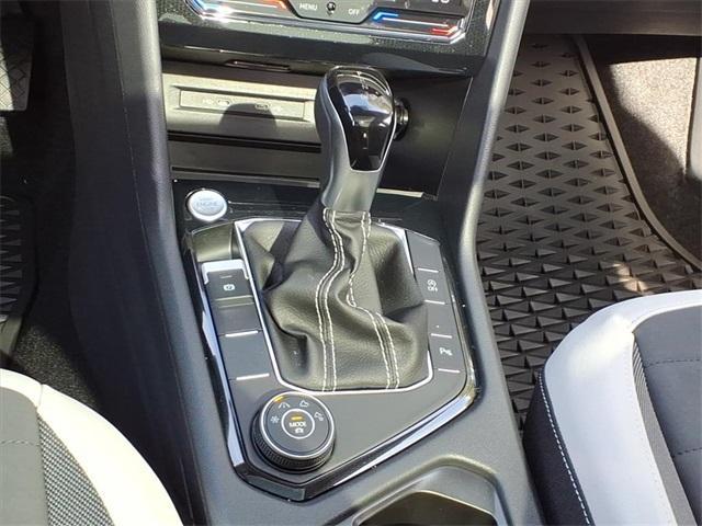 new 2025 Volkswagen Taos car, priced at $31,000