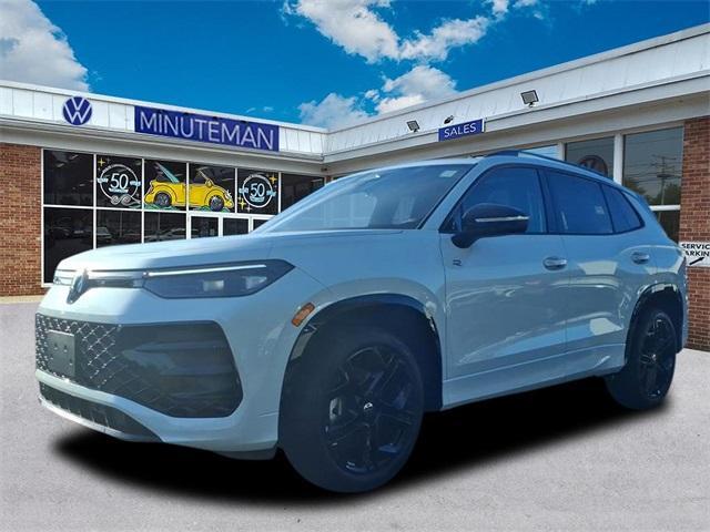 new 2025 Volkswagen Tiguan car, priced at $37,820