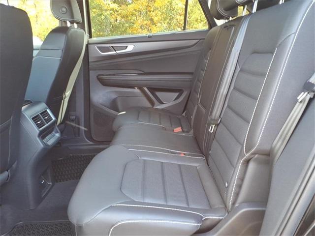 new 2026 Volkswagen Atlas Cross Sport car, priced at $50,880