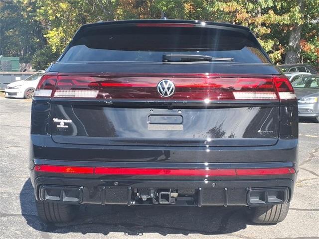 new 2026 Volkswagen Atlas Cross Sport car, priced at $50,880