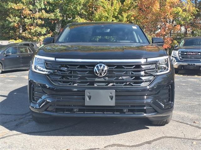 new 2026 Volkswagen Atlas Cross Sport car, priced at $50,880