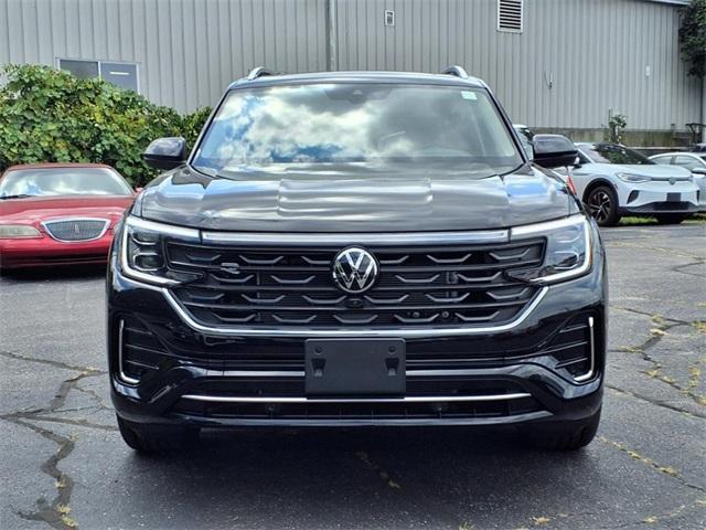 new 2026 Volkswagen Atlas car, priced at $54,456