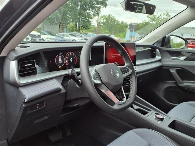 new 2025 Volkswagen Tiguan car, priced at $36,118