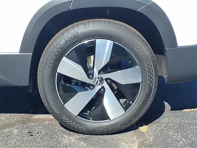 new 2025 Volkswagen Taos car, priced at $28,524
