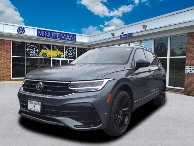 new 2024 Volkswagen Tiguan car, priced at $39,014