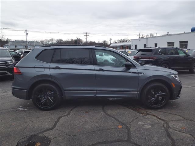 new 2024 Volkswagen Tiguan car, priced at $39,014