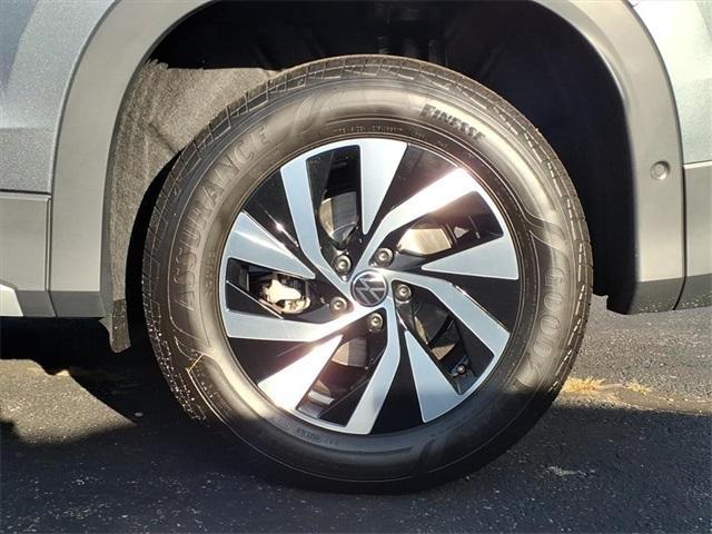 new 2025 Volkswagen Tiguan car, priced at $31,427