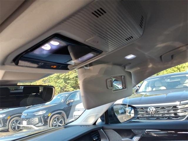 new 2025 Volkswagen Tiguan car, priced at $31,427