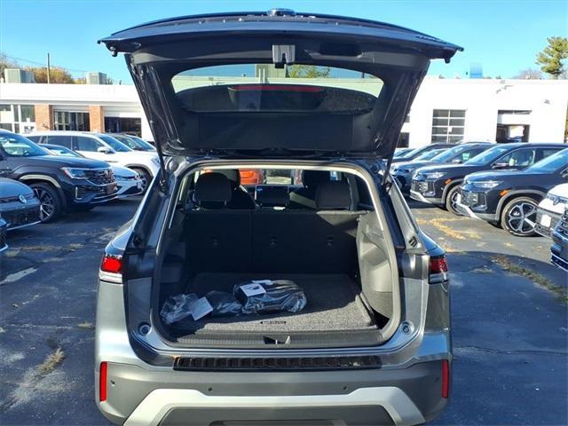 new 2025 Volkswagen Tiguan car, priced at $31,427