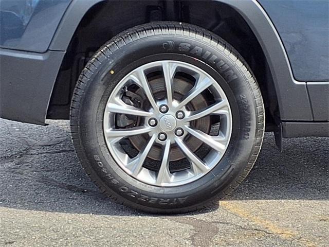 used 2021 Jeep Cherokee car, priced at $20,550