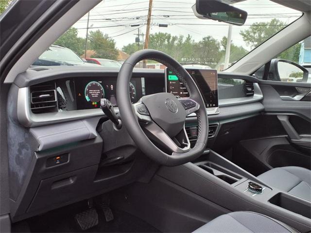 new 2025 Volkswagen Tiguan car, priced at $35,086