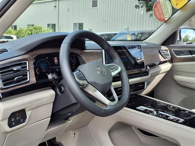 used 2025 Volkswagen Atlas car, priced at $47,999