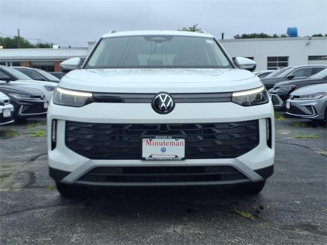 new 2025 Volkswagen Tiguan car, priced at $32,188